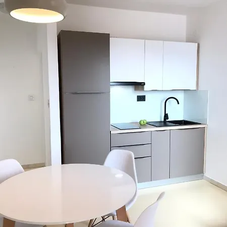 Renata Apartman Pinezići