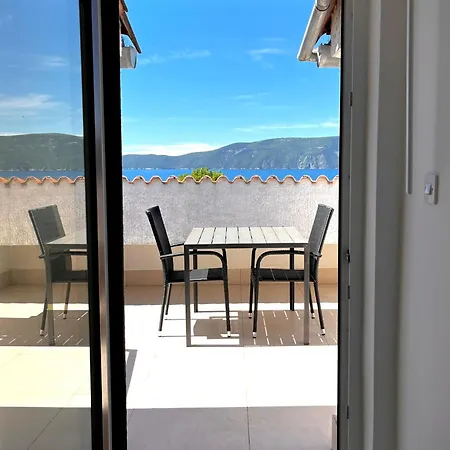 Apartman Renata Pinezići